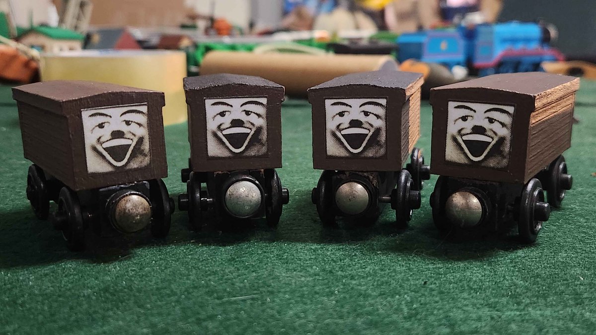 Ryansmells24's tweet photo. Just kidding! the troublesome brakevans are another 3D printed design! don't want to pay $400 for a block of wood? then just pay $6 to make one yourself here: https://t.co/VLgy3kJeAP https://t.co/frMkqmMZwl