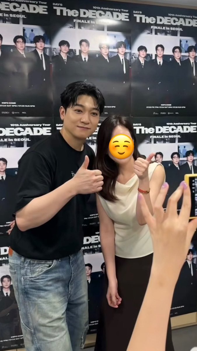 notyourwinda's tweet photo. Ada mbak pembawa berita share foto sama sungjin 🫠🫠🫠🫠🫠 https://t.co/vpq6vKhlDt