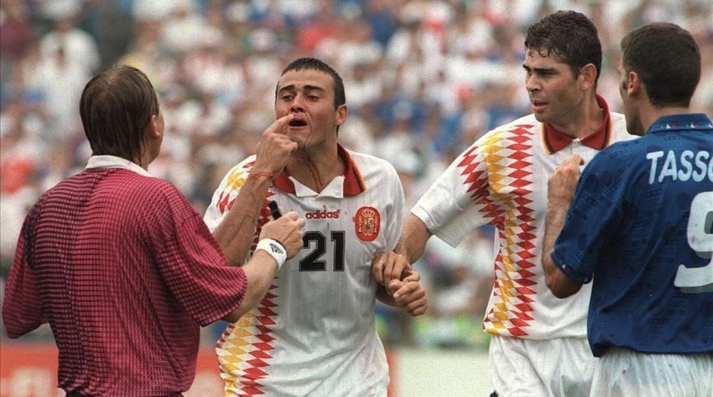 MMacroski's tweet photo. Desde 1934, España 🇪🇸 ha jugado 18 eliminatorias en los Mundiales.

De esas 18, ha perdido 2 en 90'.

▪️USA94, Italia 2-1 España
▪️Alemania 2006, Francia 3-1 España

El resto de derrotas llegó en desempate (1934), prórrogas o penaltis.

2 de 18. https://t.co/u21CrT7eUr