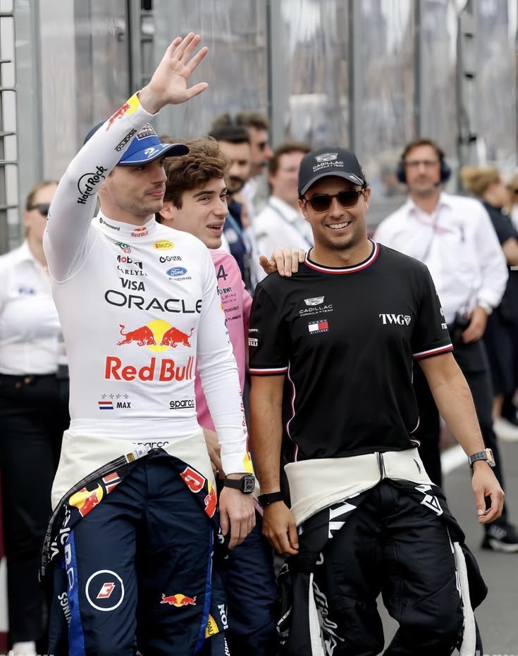 akcirELF's tweet photo. Por fin recupere mi cuenta 🥹🎉ya había hecho otra cuenta @akcirELF19 🤪
🥰
me convertí  fan de la F1 🏎️(2026) exactamente de 
Checo 🇲🇽
Max 🇳🇱
Me hubiera gustado verlos en equipo llegué tarde 😭🥺
Ah y Franco me gusta su amistad con checo 😁 e igual sigo siendo ELF 💙 https://t.co/60ZmC0V6fY