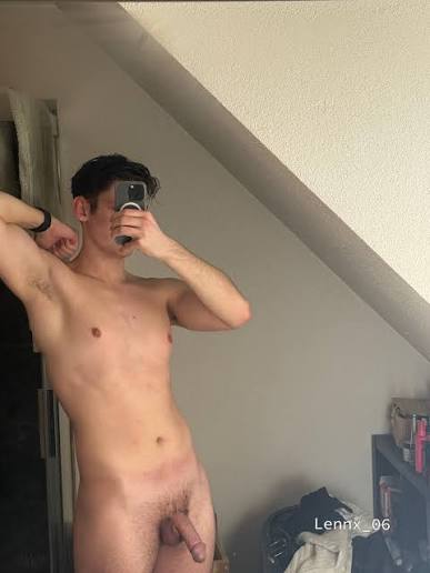 CodyArthurcttx's tweet photo. Morning stretches, eyes up here https://t.co/u9ypi1jqaD