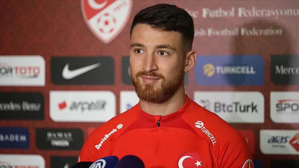 Sude_Olmus's tweet photo. Beşiktaş’ın yeni transferi Salih Özcan'ın 23.25'te İstanbul'da olacağı açıklandı. https://t.co/aG5p67rFpS