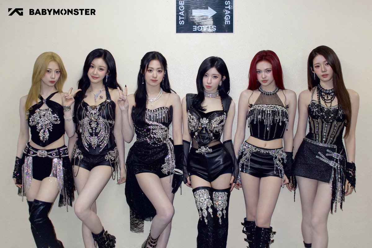 BABYMONSTERINTL's tweet photo. [📢]

It's time for Kobe Day 1! Drop the tags 😈

KOBE FEEL THE MONSTER POWER
#ベビモン日本上陸_神戸からCHOOMしとぉ
#BABYMONSTER #베이비몬스터
@YGBABYMONSTER_ https://t.co/WjuD70nYOK
