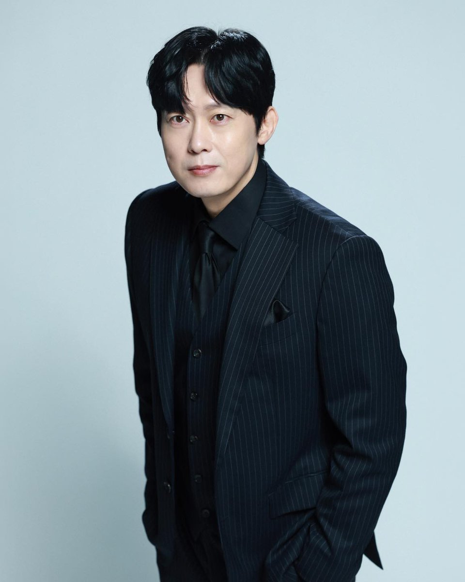 pbe_hoho's tweet photo. #박병은 아파트 포스터 비하인드 사진 ෆෆ https://t.co/tyj8wbekok
