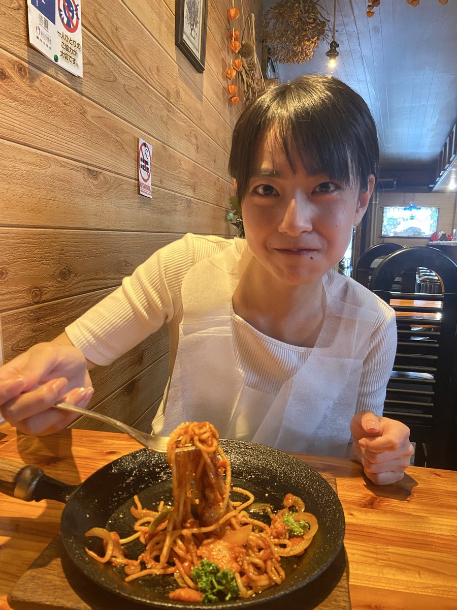 shionnokitchen's tweet photo. 静かな喫茶店で食べるナポリタンが一番美味い https://t.co/xGIRBfKKtr