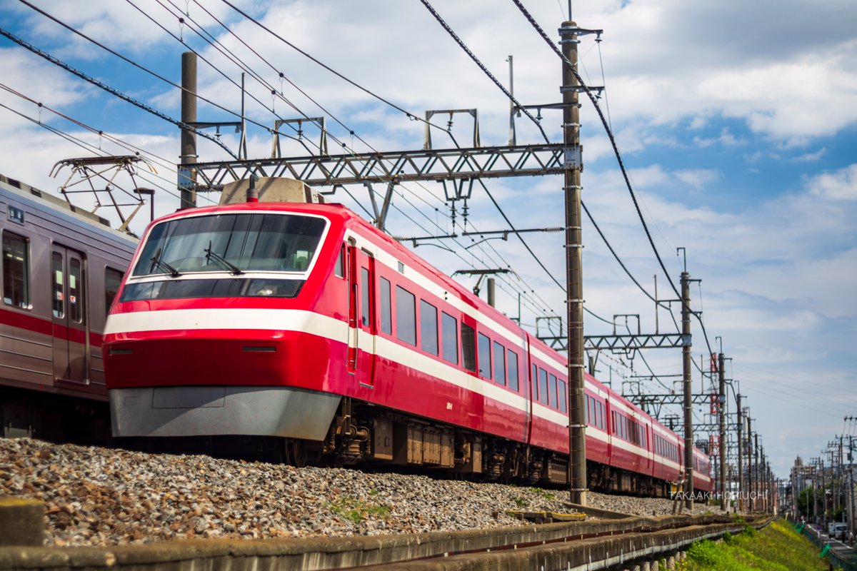にゃち ページ 2026/7/8 久々の強い日差し やっとこの場所で 近鉄風ラッピング車が