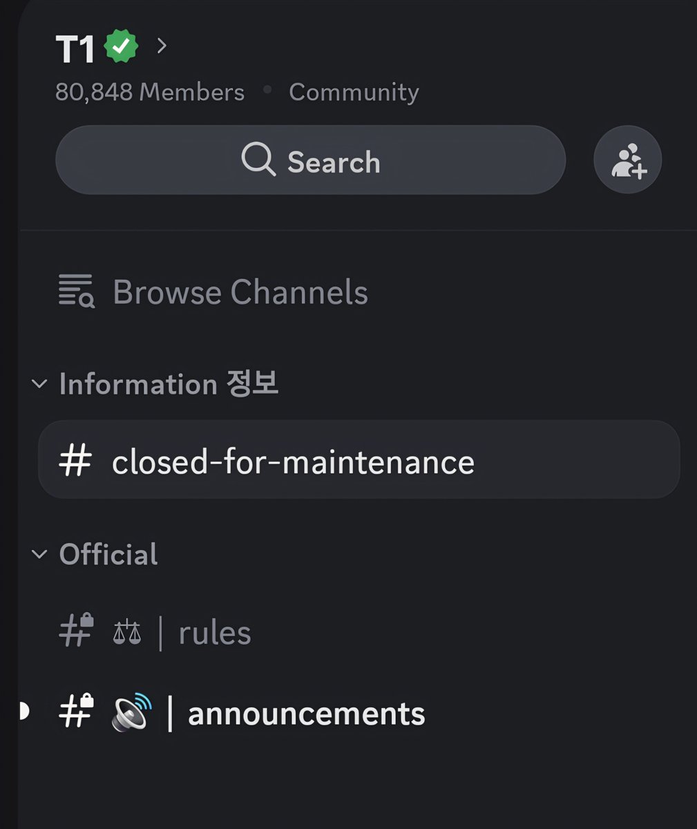 sjyLondonBridge's tweet photo. @lemonzestyleiii Hello! Is it normal for the Discord server of T1 to not have a general chat? 😢 https://t.co/Tgzh2gzfHb