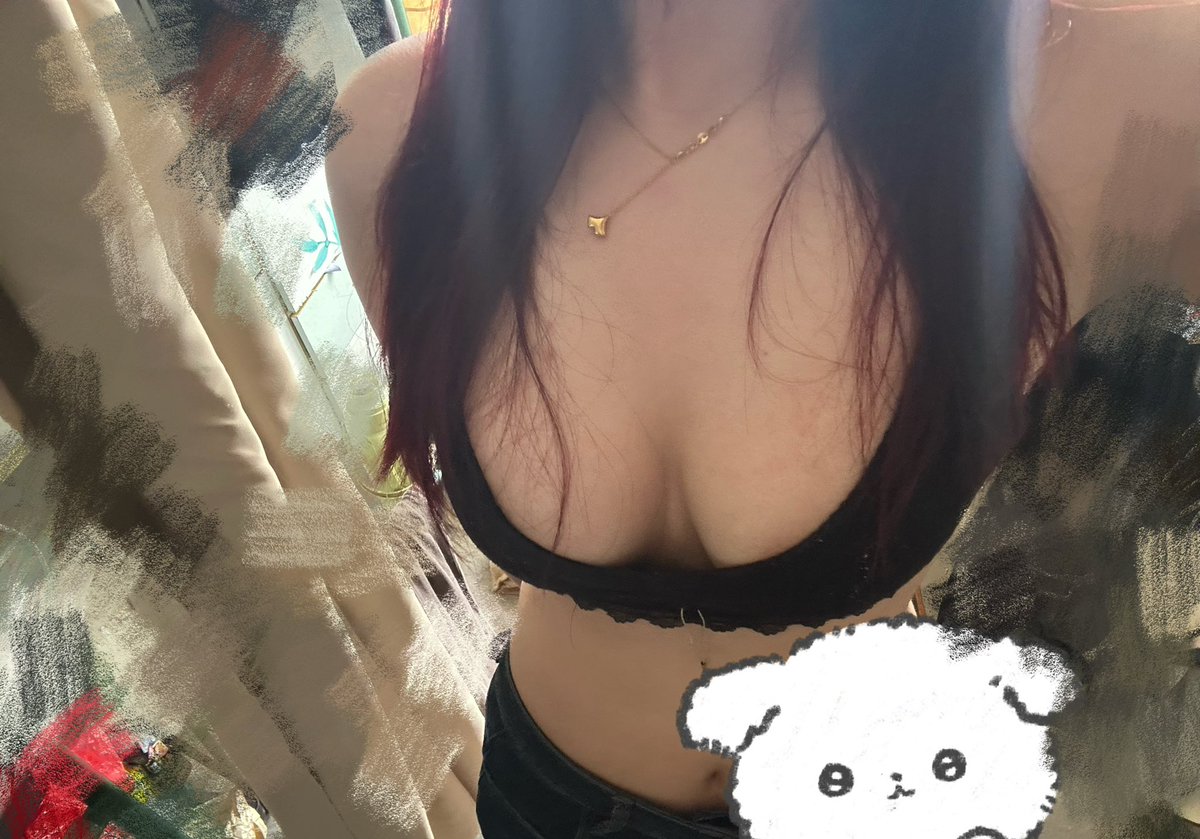 Imlueluelue's tweet photo. 暂时回归红发 像混的入 #lesbian #les #女同 #女大 #想退学 https://t.co/tMXfM5gvDb