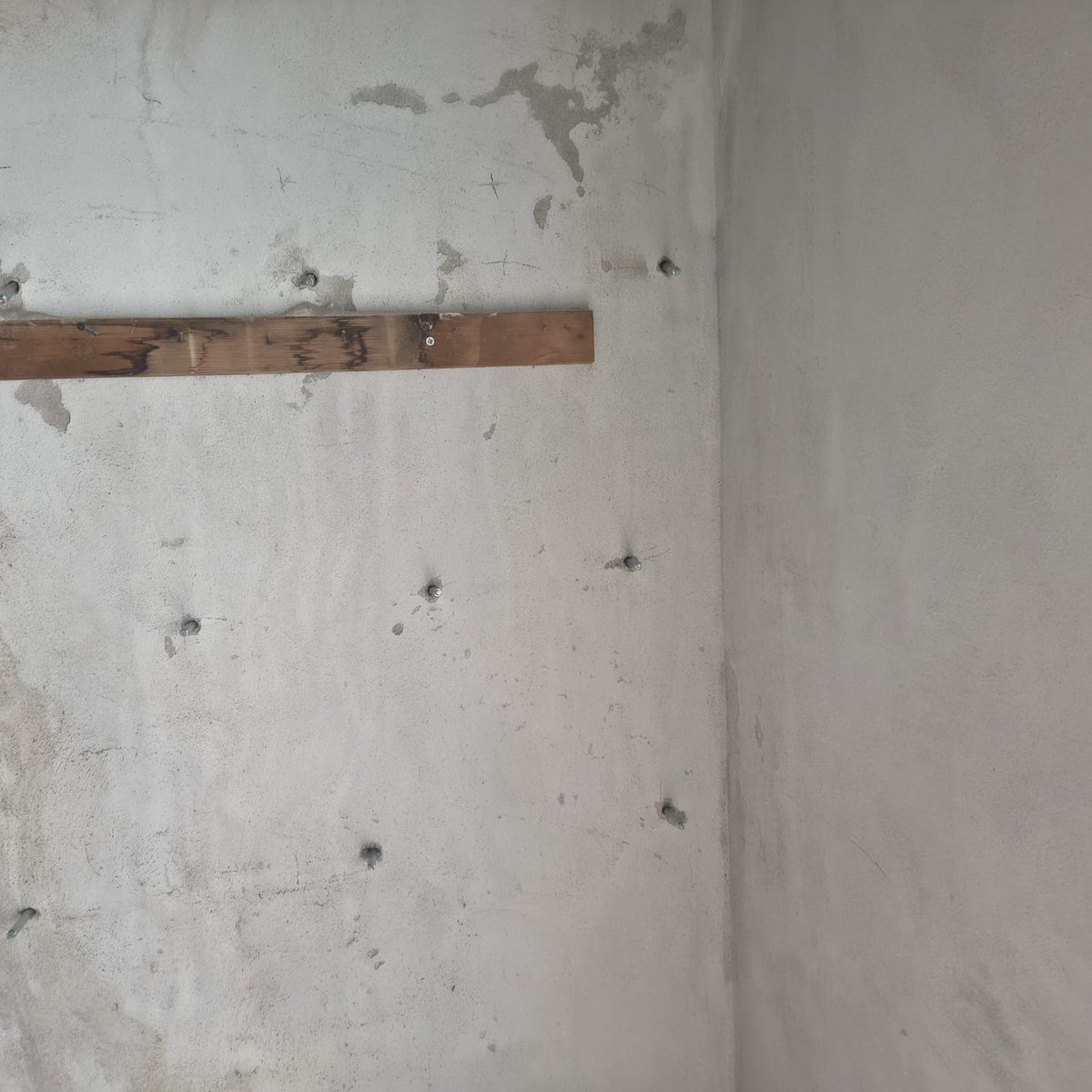 DrySrl's tweet photo. 🔵🔴 Impermeabilizzare una parete controterra è indispensabile quando l’acqua presente nel terreno riesce a spingere contro la parete e a trovare punti di ingresso all’interno dell’edificio. 

📌 Apri il link nel primo commento per leggere l'approfondimento.

#drywallsystem https://t.co/jneB3z2H24