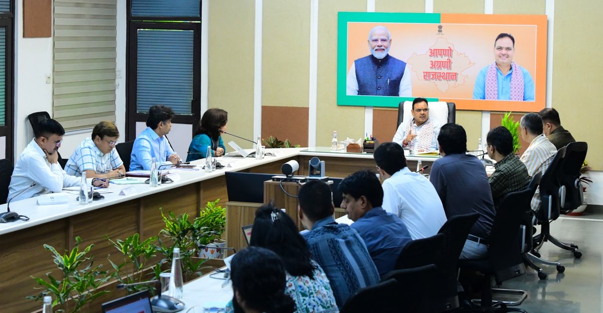 BhajanlalBjp's tweet photo. प्रदेश को ऊर्जा के क्षेत्र में आत्मनिर्भर, सशक्त और भविष्य की आवश्यकताओं के अनुरूप तैयार करने के उद्देश्य से आज मुख्यमंत्री निवास पर ऊर्जा विभाग की बैठक की।

बैठक में आमजन को निर्बाध विद्युत आपूर्ति सुनिश्चित करने, पीएम सूर्य घर-मुफ्त बिजली योजना और कुसुम योजना में अपेक्षित गति लाने एवं उद्योग, घरेलू उपभोक्ताओं एवं किसानों को निर्बाध एवं पर्याप्त बिजली आपूर्ति सुनिश्चित करने के निर्देश दिए।