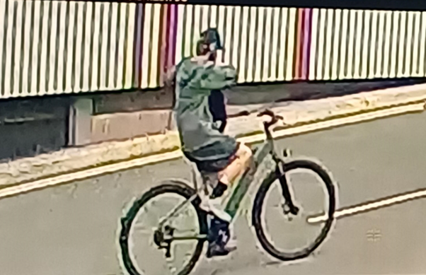 MerseyPolice's tweet photo. We have issued CCTV images of a man we would like to speak to following a serious injury fail-to-stop road traffic collision on Mount Vernon Street in Liverpool yesterday, Tuesday 7 July.

At approximately 3.35pm, an electric-assisted pedal cycle was involved in a collision with a woman as she crossed a zebra crossing and stepped onto the pavement, near to the Linda McCartney Centre.

The male rider was also thrown from the cycle. However, he subsequently remounted the bike and rode away, leaving the injured woman unconscious on the ground.

The woman, who is in her 50s, was taken to hospital where she remains in a serious condition.

Emergency services attended the scene and an investigation was launched. A number of road closures were put in place but have since been lifted.

Detective Sergeant Kurt Timpson, the Lead Investigating Officer from the Merseyside Police Serious Collision Investigation Unit, said: "First and foremost, our thoughts are with the woman injured in this collision. Her family are aware and are being supported.

"We have launched an investigation into the circumstances of this incident and my team is working to establish the full facts.

"The person involved would have been aware of the severity of the injuries sustained and it is completely unacceptable that he chose to get back on the bike and ride away.

"We would like to speak to the man pictured as we believe he could assist with our enquiries. If anyone recognises the individual shown, I urge them to contact us immediately.

"The collision occurred on Mount Vernon Street, which runs from Prescot Street through the grounds of the Royal Liverpool University Hospital. We are asking motorists who were in the area at around 3pm, or in the immediate aftermath of the collision, to review any dashcam footage they may have, including front and rear-facing cameras. Any information, no matter how insignificant it may seem, could prove vital to our enquiries.

"Finally, I would like to thank the members of the public who stopped to help in what was undoubtedly a very difficult situation. Their assistance and compassion were greatly appreciated."

Anyone with information is asked to contact Merseyside Police via social media at @MerPolCC, call the Serious Collision Investigation Unit on 0151 777 5747, or email SCIU@merseyside.police.uk, quoting reference 26000546903.

Alternatively, information can be provided anonymously via Crimestoppers on 0800 555 111.