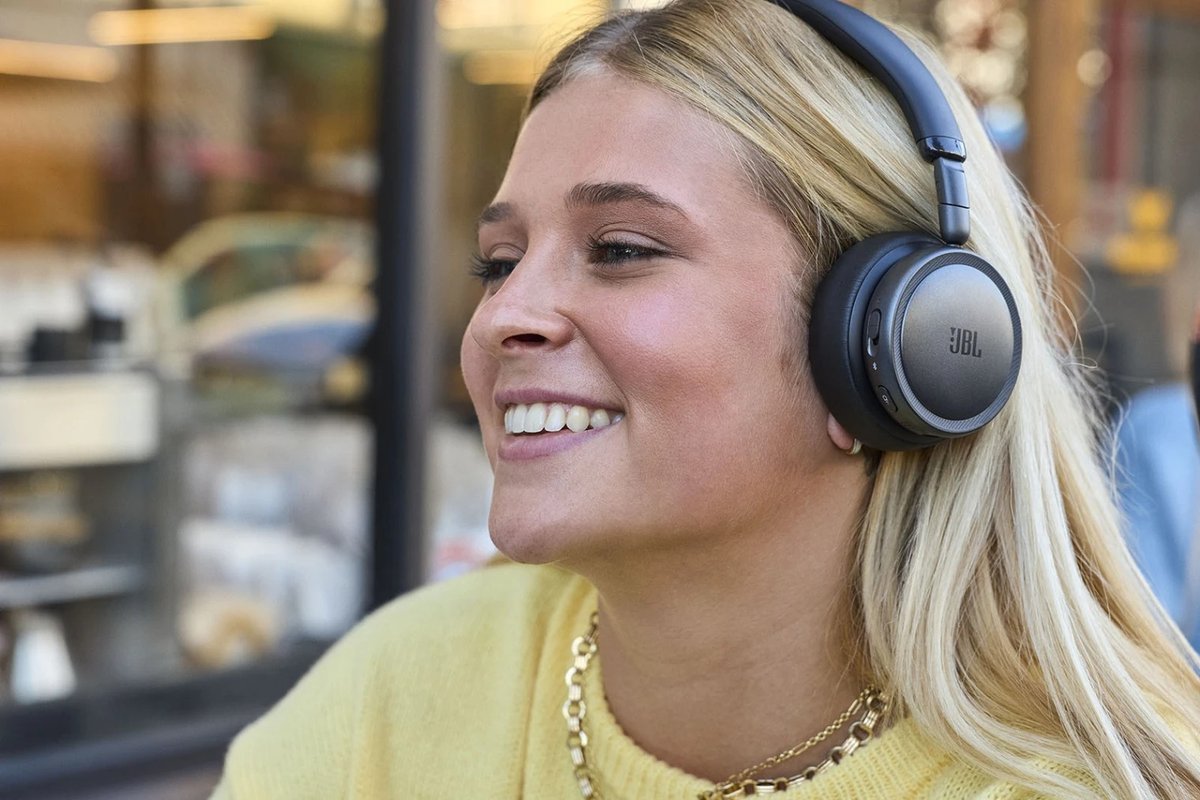 Avcesar's tweet photo. JBL Live 780NC et JBL Live 680NC, nouveaux casques Hi-Res Audio et IA #mobilite #son #jbllive680nc #jbllive780nc #headphone #jbllive680nc @JBLaudio https://t.co/OVmbxsNwC1 https://t.co/VaM8TzH87G