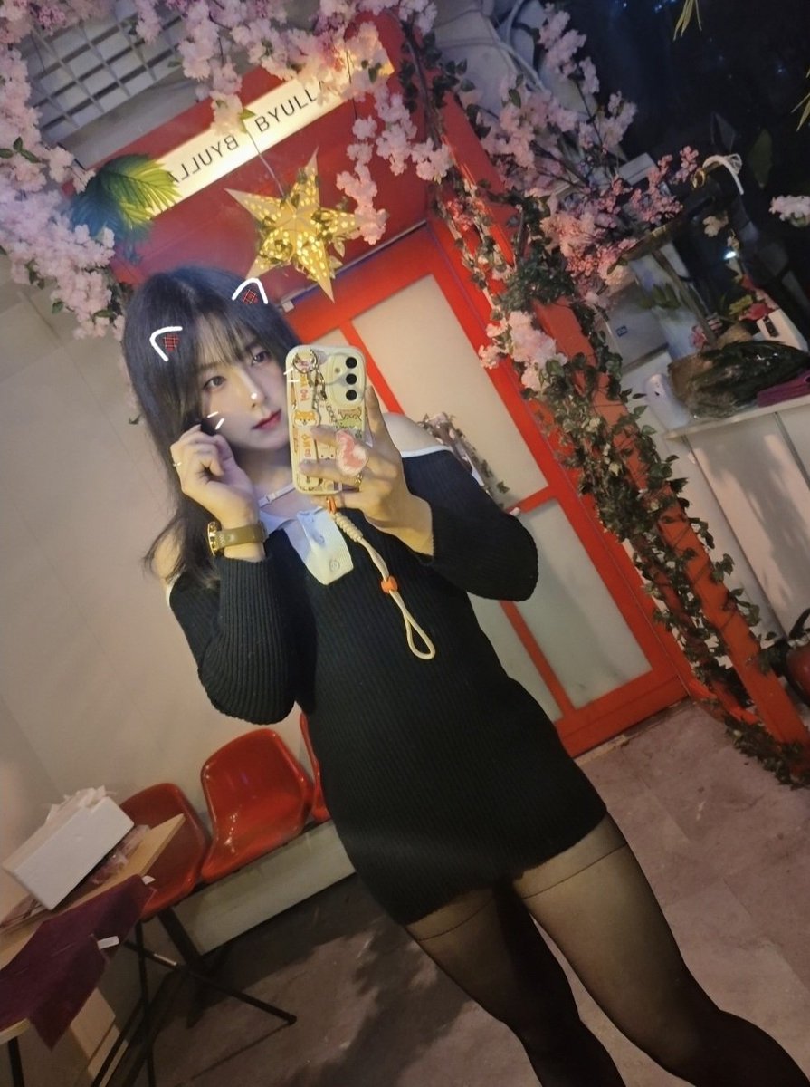 rairai092's tweet photo. ひさしぶりにワンピース着た😊
なんか違和感あるな🤣 笑 https://t.co/7TJrzBZ2lT