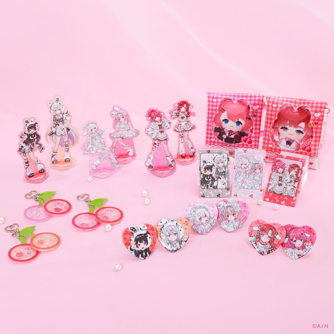 nijisanji_app's tweet photo. 【#CherryCherish グッズ紹介】

仲良し×さくらんぼ🍒がテーマのグッズが登場！

ペアで並べてかわいい「ラメアクリルスタンド」や、にじぱぺっとがぴったり入るサイズの「カラビナ付きミニポーチ」

カスタマイズシリーズの「にじぬいおすわりきぐるみ」「にじぱぺツインキーホルダー」でぬいぐるみのデコレーションをお楽しみください✨

7/9(木)18:00販売開始！▼
https://t.co/oeSWGDlbug