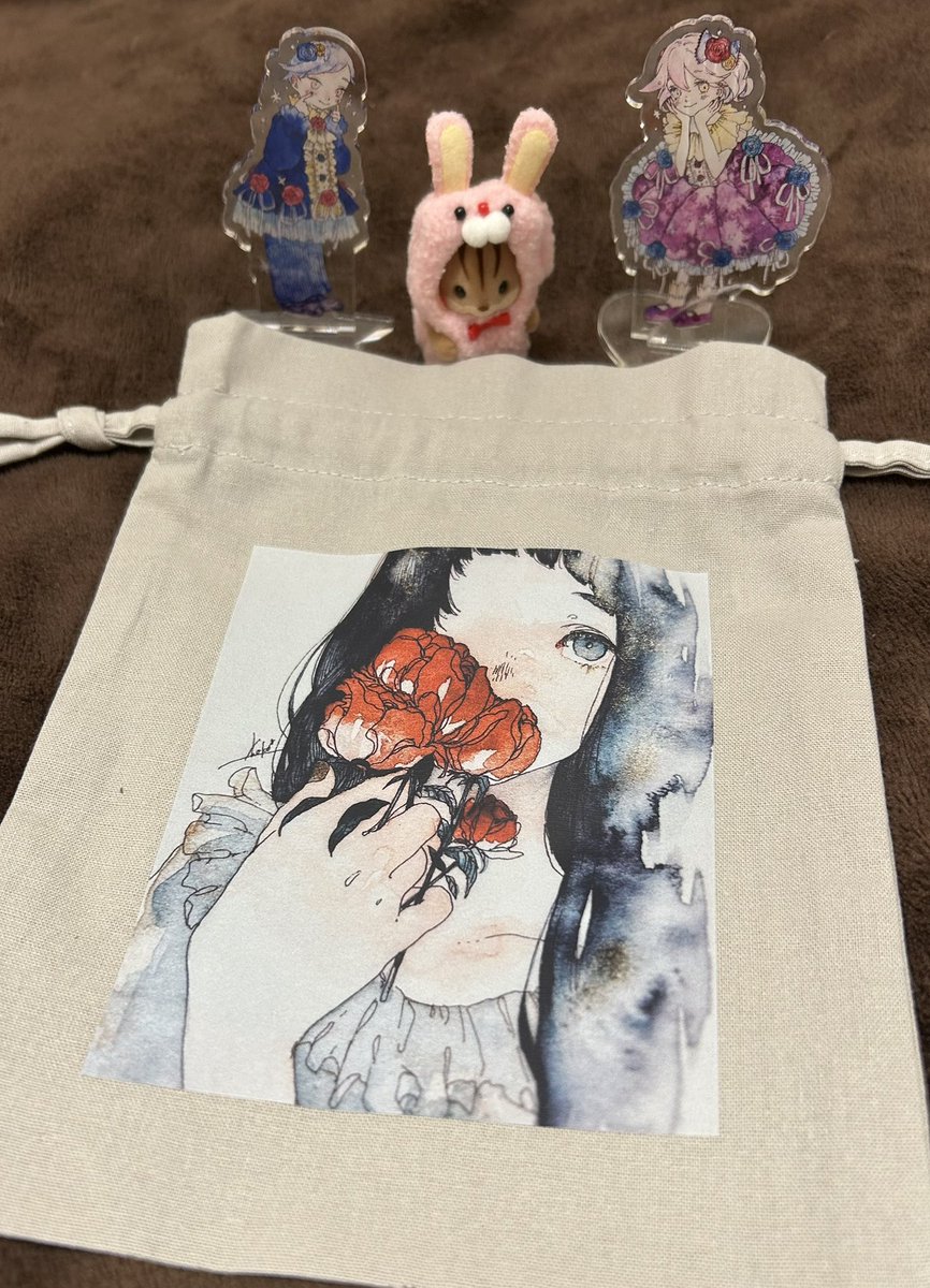 グッズのお迎えありがとうございます、嬉しい…🥺💌サイズ感がちょうど