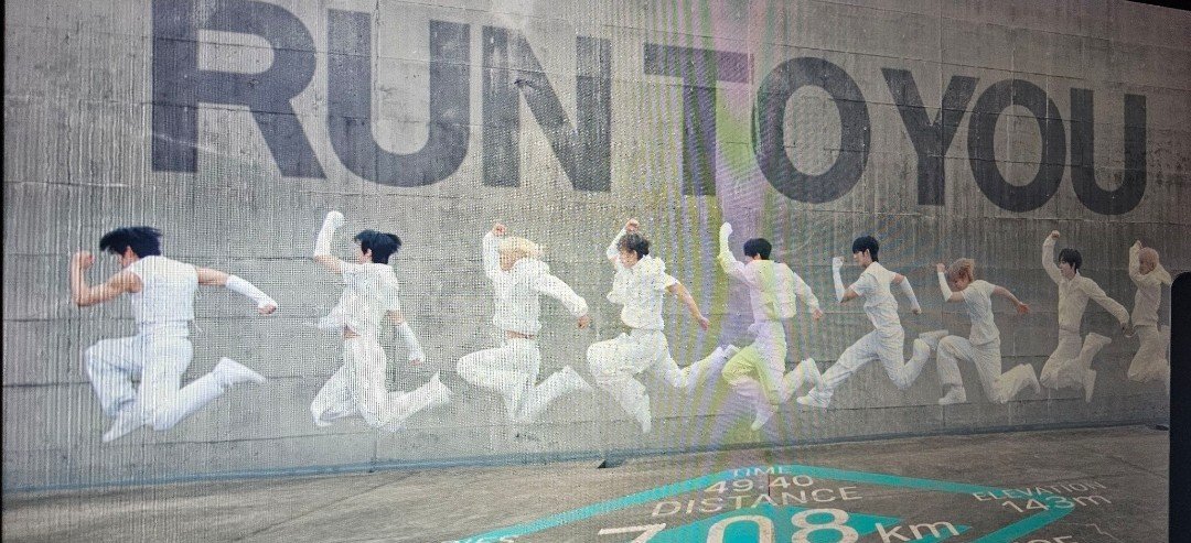 khnprkhn's tweet photo. Aku sukaaaa bngeeettt mau nangiiissss😭😭😘🩵🤍
#ahof #아홉 #run_to_you https://t.co/jnbddG6XQy