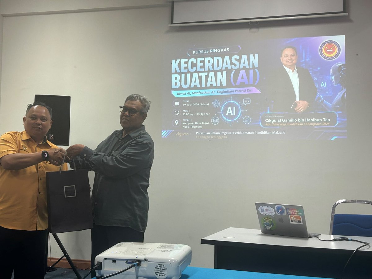 ElGamillo's tweet photo. Alhamdulillah, 
Selesai Kursus Kecerdasan Buatan (AI).
Seronok bila lihat generasi SENIOR (guru pencen) dapat menerokai dunia AI ni.. mcm2 benda mereka dpt hasilkan… 💐
#pesara #GuruAI https://t.co/z2vuAhxwwa