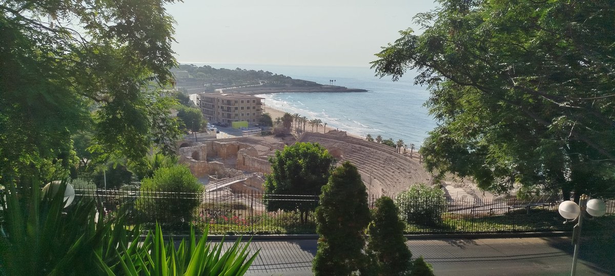 annuskaodena's tweet photo. Tarragona m'esborrona 😍❤️
#TocaFerro #Tarraco https://t.co/3PAAPVf8hQ