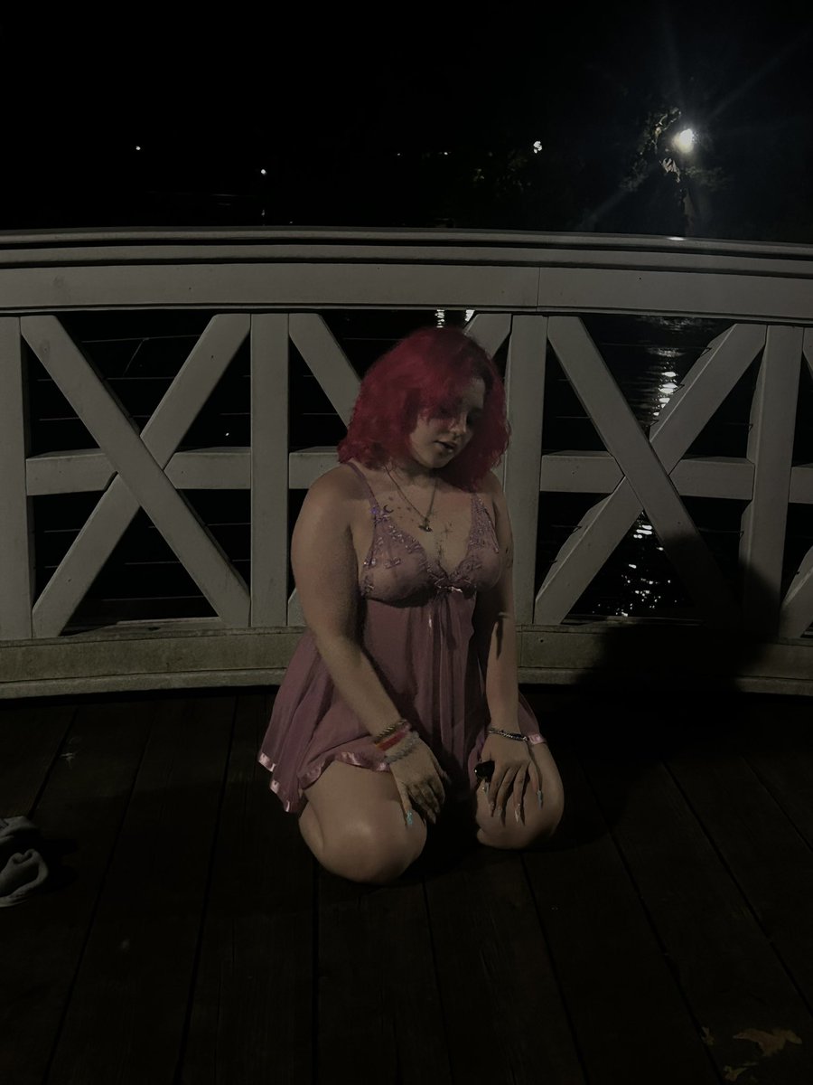 softxxeclipse's tweet photo. sweet temptation🌙🫧. lmkkk on content, customs, n fts <33 considering going back to meets soon ish so hopefully be ready for those soon. #content #meets #horny #porn #OnlyFans #OF #nsfw #selling #buyers #nsfwtwtًً  #sexy #ass #pussy #facetime #customs #hmu https://t.co/q3fPnYN0DV