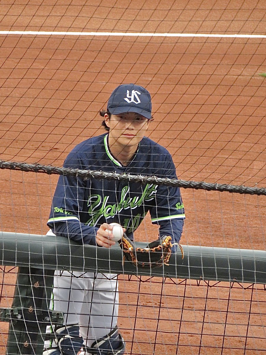 _kisikaz's tweet photo. イケメンのファンサで興奮💚

#宮沢直人 さん #東京ヤクルトスワローズ #ズムスタ https://t.co/YyGfRInDk2