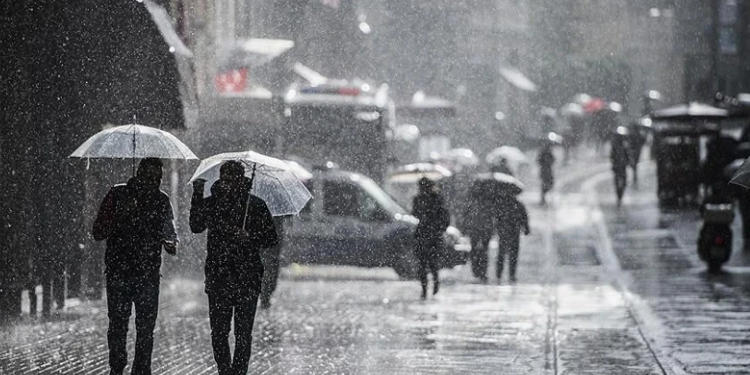 khahaberajansi's tweet photo. 🔴Kavurucu Sıcaklara Balkanlar Molası: İstanbul ve Marmara’ya "Squall Line" Alarmı!
Detaylar için; https://t.co/PnmRahUQVT
#HavaDurumu #İstanbul #SağanakYağış #AKOM #Balkanlar #Marmara #Fırtına #SquallLine #SonDakika https://t.co/bsrMmBJdIq