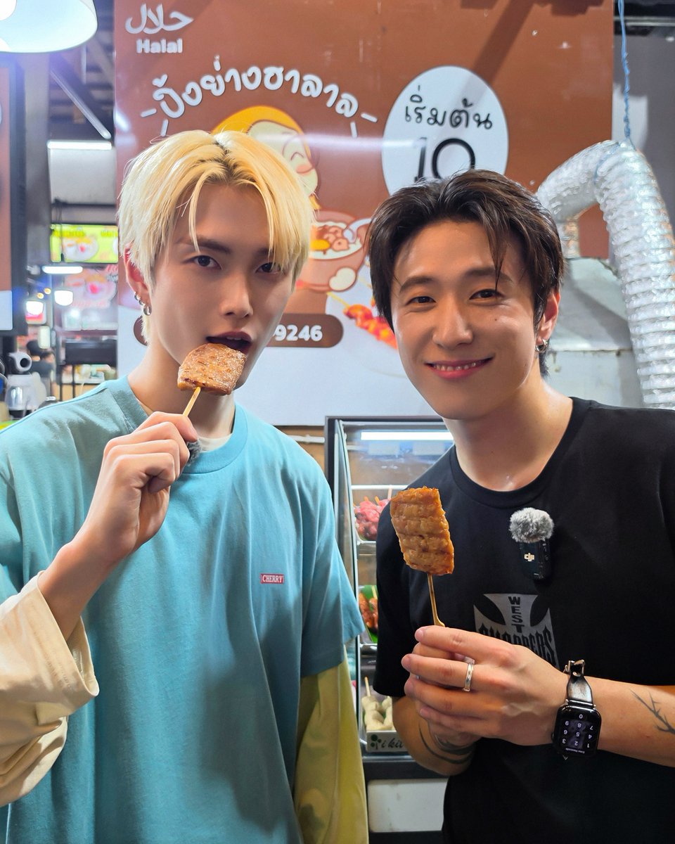 XngHan_official's tweet photo. w/ @bangkokboykub 🇹🇭

#XngHan_Xoul #XngHan
#oppahong https://t.co/ki69uCSV7I