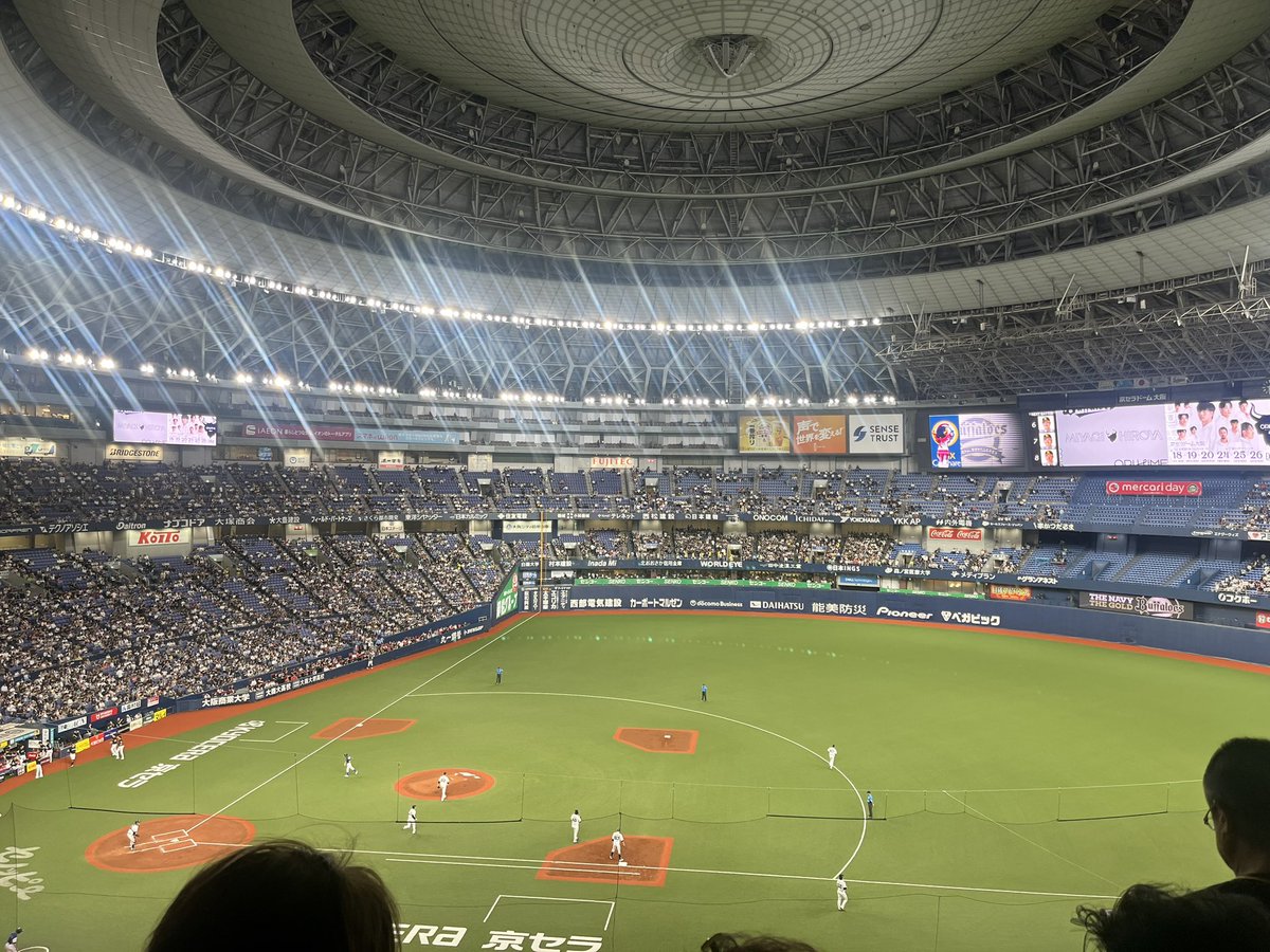 makube06's tweet photo. 野球見に行ってまーす https://t.co/K7WU1ub1aj