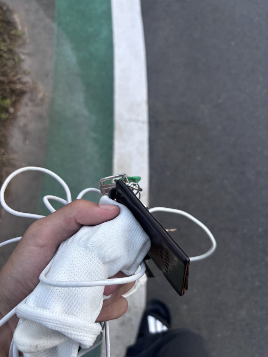 V2Hze2's tweet photo. ゲーセンイキマース https://t.co/KRlb7lbqhg