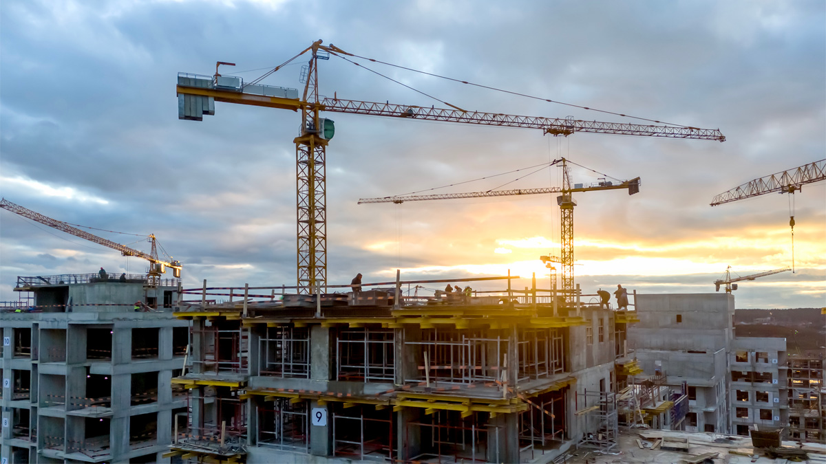 UPV's tweet photo. 🏨🏘️València supera ya los 4.500 €/m²

Fernando Cos-Gayón, profesor de la #UPV: "El problema ya no es elegir entre comprar o alquilar, una parte creciente de la sociedad no puede hacer ninguna de las dos cosas". 

https://t.co/IB353Mu7tC https://t.co/KH5VsGb2YF