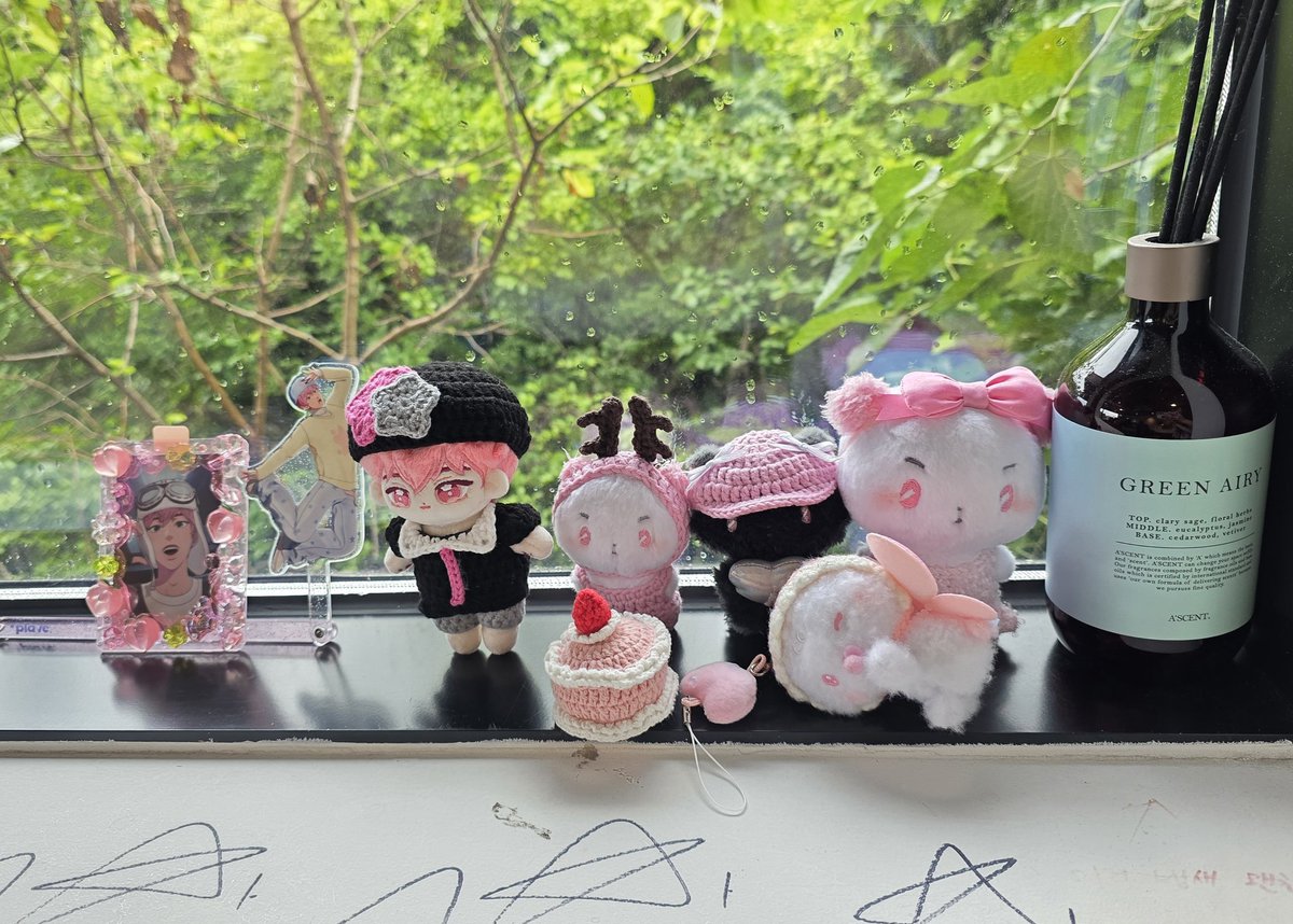 plli_noahrang's tweet photo. 7월의 십카페💗 https://t.co/NKXN9yp5OY