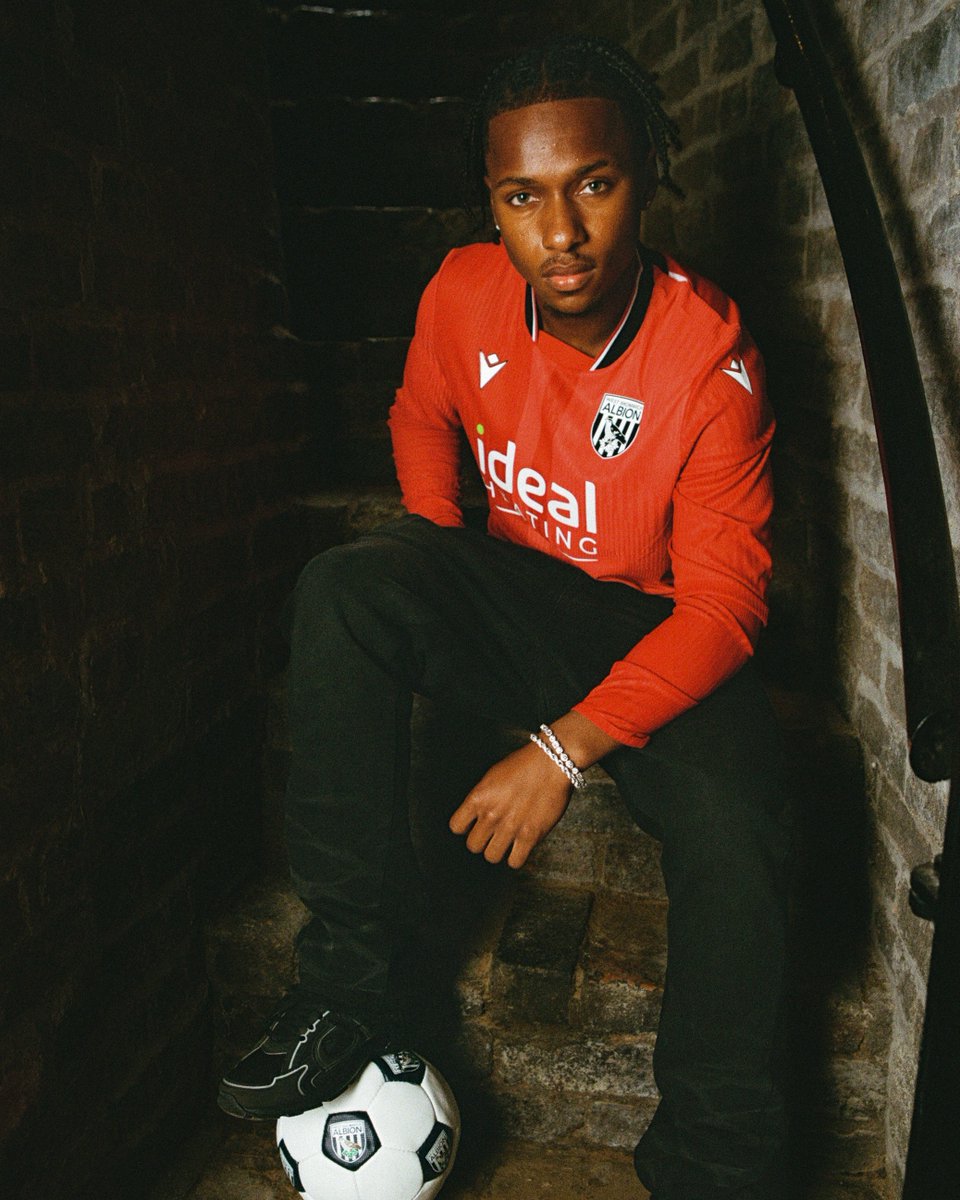 WBA's tweet photo. New threads on film. 🎞️

📸 @expiredfilmclub