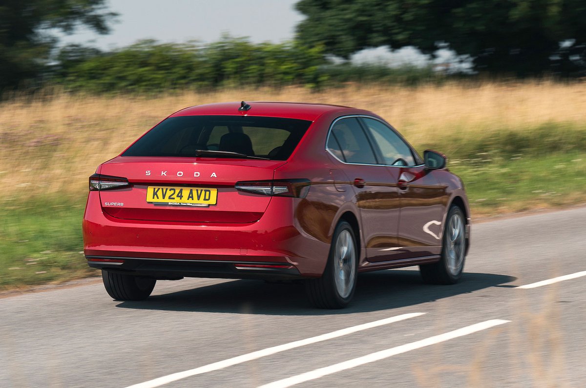 whatcar's tweet photo. Want luxury car space on a family car budget? A used Skoda Superb hatchback offers limo-like leg room and a huge boot. 🧳

Here is what to look for when buying one second-hand: https://t.co/fGDDtwgi7b https://t.co/0BWI1PdNM4