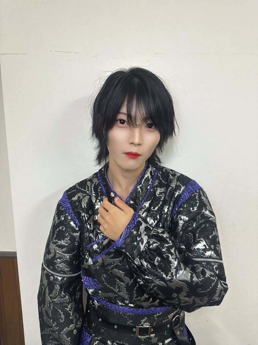 satuki_LastNote's tweet photo. ただ一言傍にいてほしいよ、なんてね言えるわけないのに https://t.co/DW35yhte9T