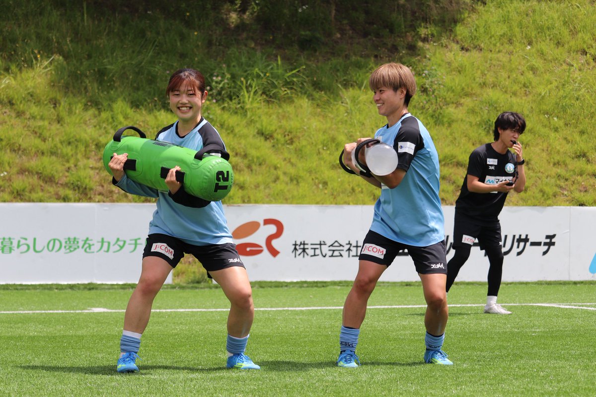 mynavisendai's tweet photo. 🔵𝐓𝐫𝐚𝐢𝐧𝐢𝐧𝐠 𝐩𝐡𝐨𝐭𝐨🟢

練習写真をお届け📸

その他の写真はクラブ公式Instagramにアップ！
https://t.co/pKqboYhwWZ

🆕NEXT GAME
🏆２０２６/２７ WEリーグ
📆8/23(日)18:00キックオフ
🆚AC長野パルセイロレディース
🏟️ユアテックスタジアム仙台

#mynavisendai https://t.co/rJl34ouzKe