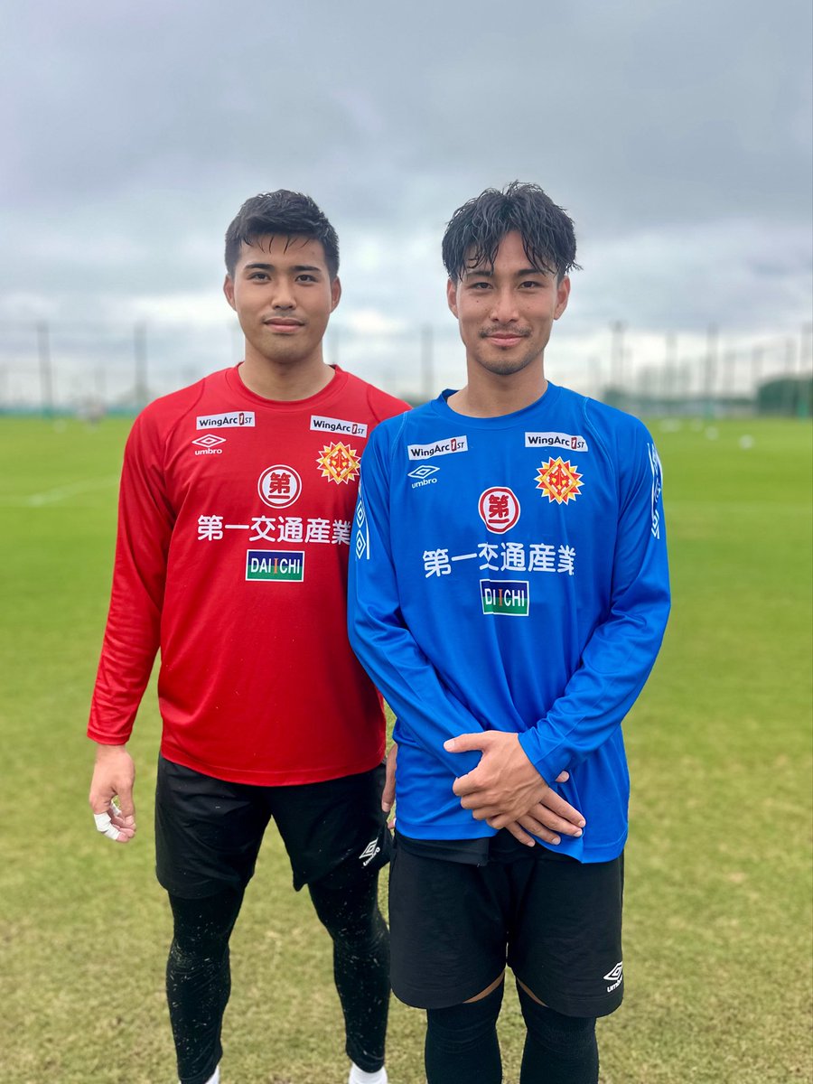AshLynx61's tweet photo. 2026.7.4~5 週末の新門司
なんとなくいい感じなペアの方たち その1
⚽️#杉本光希選手→#長谷川光基 選手→#熊澤和希 選手→#平原隆暉 選手へパンパンパーン！そしてアタッカーの皆さんが💥ドカーン！みたいな…縦に速い？
妄想が進む開幕前の新門司
#ギラヴァンツ北九州
#J2復帰 https://t.co/jssHop9TTC