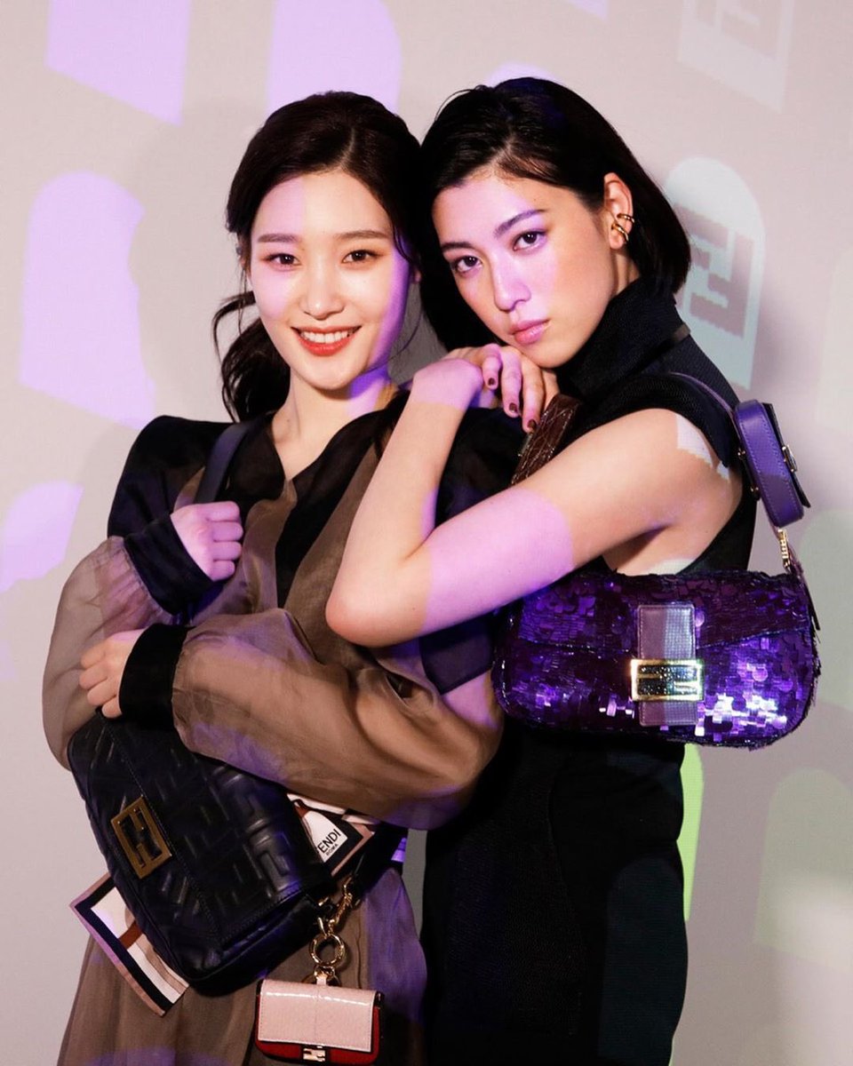 zzangchaeyeoni's tweet photo. 펜디 정채연 완전 오랜만이겠다 >< https://t.co/tmIva11pE6