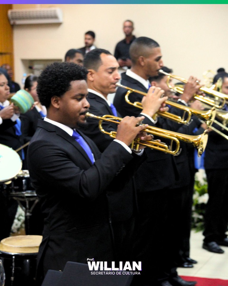 PWilliancezar's tweet photo. Foi lindo a nossa querida BAMITA fazendo parte da solenidade pelos 208 anos de Itaguaí.

Mais uma vez, nossa banda mostrou seu talento, disciplina e o orgulho de representar a história e a cultura do nosso município. Parabéns a todos os músicos e instrutores!
. . . 
#souitaguai💚 https://t.co/3Ckejrk6Ns