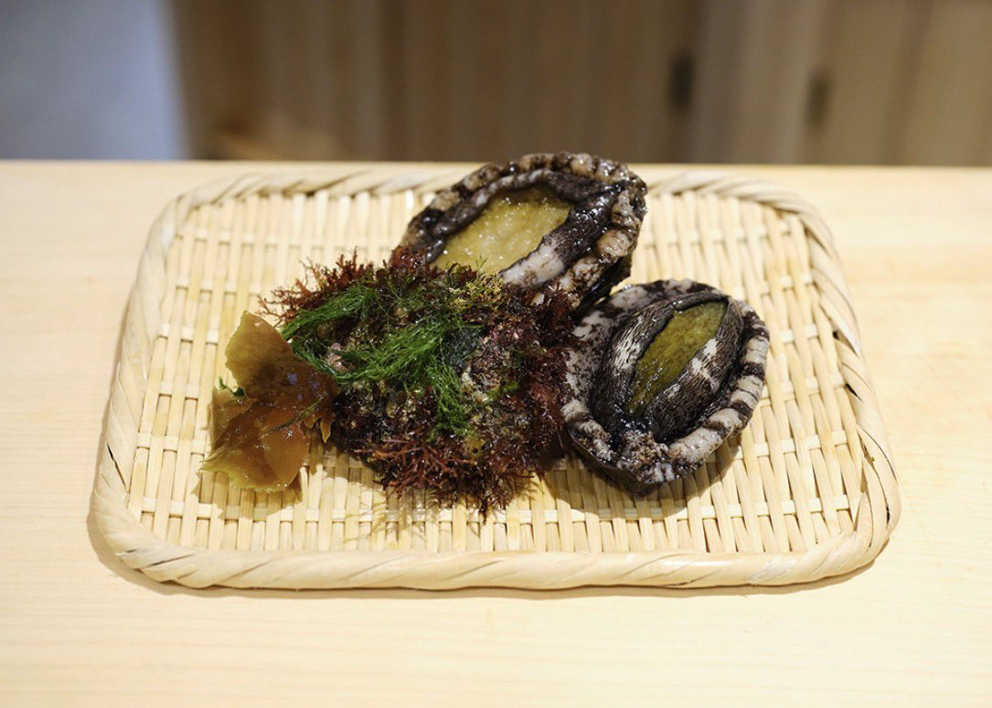 tantakayusyo's tweet photo. 表参道で産道食ってるやついたら僕です！ https://t.co/QGBXXxJAjx