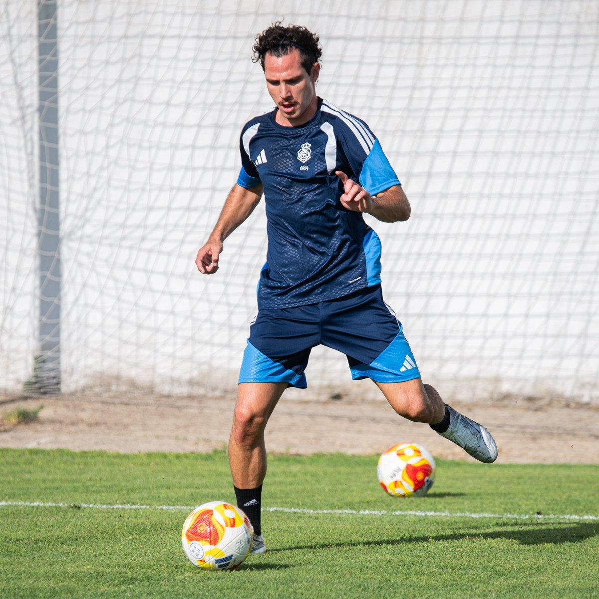 recreoficial's tweet photo. 𝐏𝐫𝐢𝐦𝐞𝐫 entrenamiento de la pretemporada ✅ 

#RendirseNoEsCostumbre #DecanoDelFutbolEspañol https://t.co/QWg2PBarw2