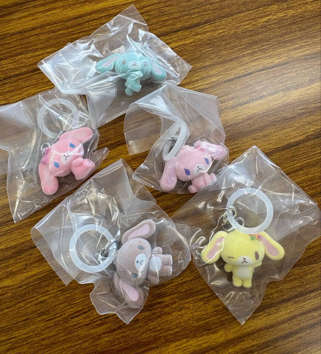 nkmemeten's tweet photo. 休憩中にシュガバニ回せてご機嫌でした私🥺🫶🏻🐰← https://t.co/zhv1a0eiCf