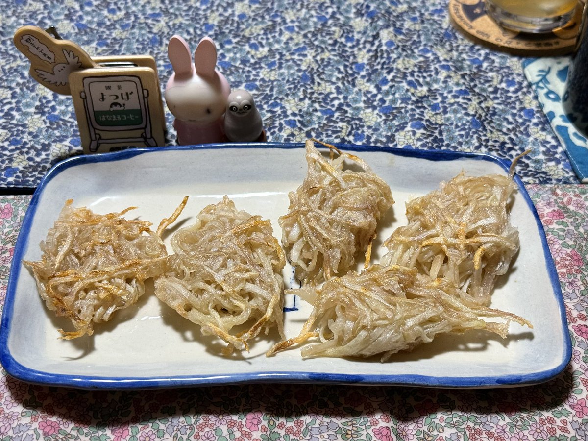 mkm_'s tweet photo. #gohan #oyatsu 17時：新生姜のかき揚げを振る舞って、自家製ジンジャーエールで乾杯したよ https://t.co/1Bez3P3mgp