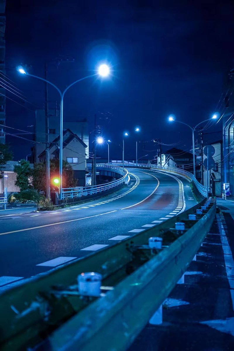 chill2001night's tweet photo. こんな夜が大好きです。 https://t.co/E3aJP37umk