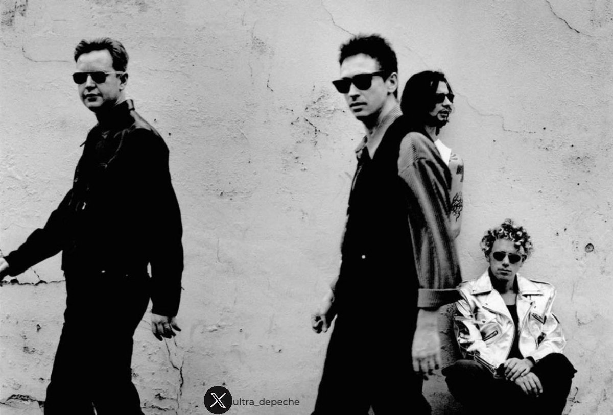 Ultra_Depeche's tweet photo. 32 years ago today, Alan Wilder played his last live show as a Depeche Mode member at Deer Creek Music Centre, Noblesville, IN (1994) #DepecheMode https://t.co/CEfXaRZzsT