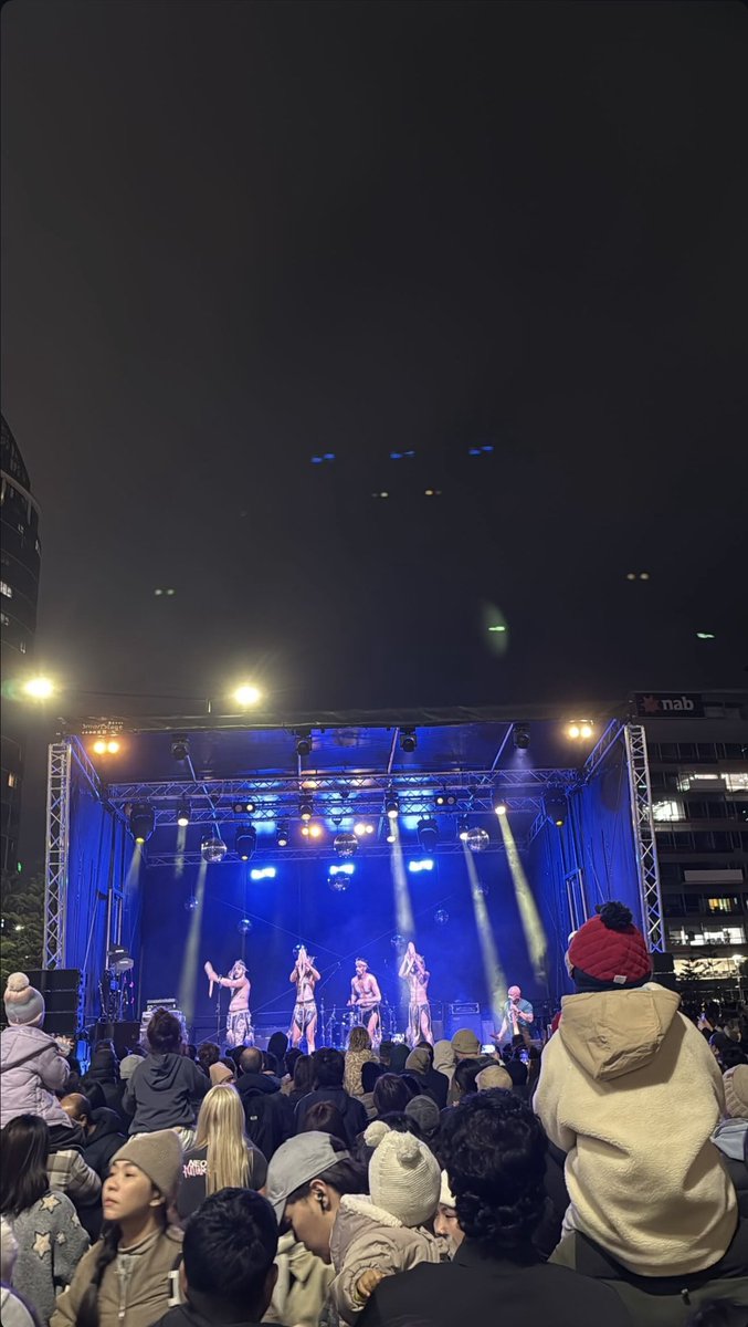 xqp49's tweet photo. many sights but nothing can beat those melb night views #australia https://t.co/6Cq2PaFk1G