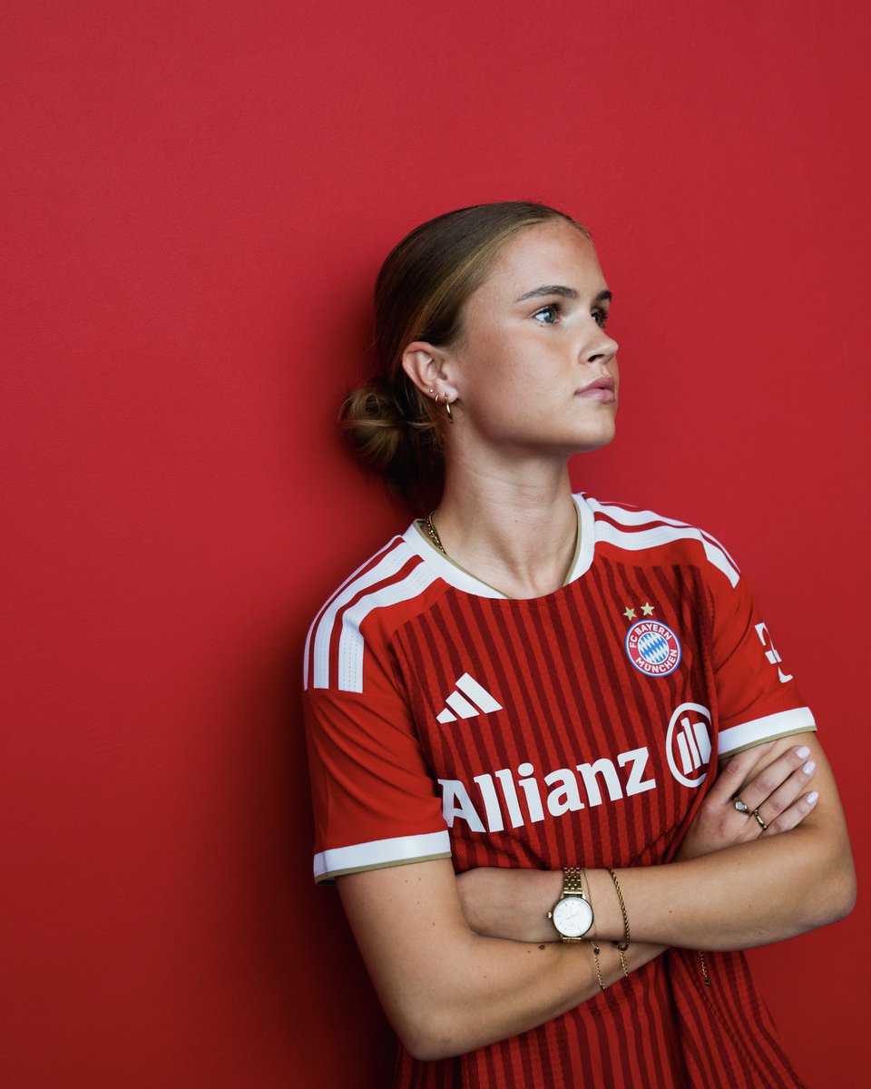 UEFA Women’s Champions League tweet media