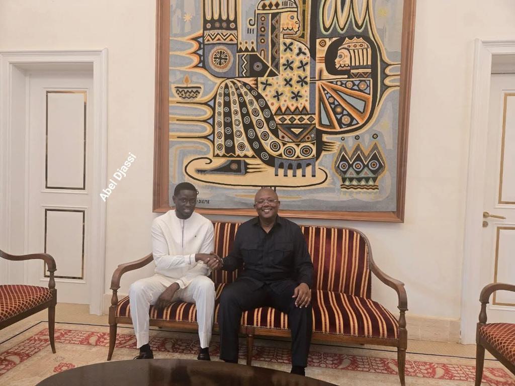 MadiambalD's tweet photo. Les lignes bougent au sujet du soutien officiel du Sénégal à la candidature de Macky Sall  à l'ONU. Diomaye Faye et Adama Barrow ont reçu, à ce propos hier 7/7 2026, Umaro S. Emballo. Macky Sall est attendu prochainement à Dakar et Banjul. https://t.co/qzVv1Uv977