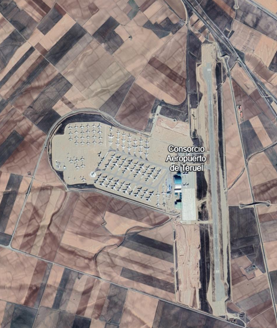 AlvaroNdeVM's tweet photo. Aeropuerto de Teruel 2014, 2021, 2026 https://t.co/mg0MudKmNG