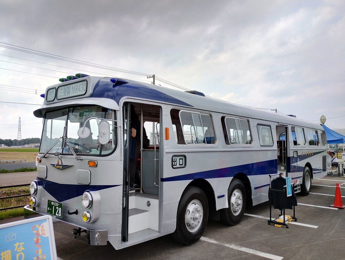 ergaisuzu612's tweet photo. #欲しい車を3台言えば性癖がわかる https://t.co/WeEzRQcRcu