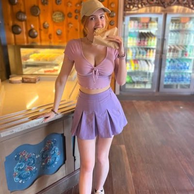 Karlee91277's tweet photo. #NewProfilePic https://t.co/7rU98s8Yoq