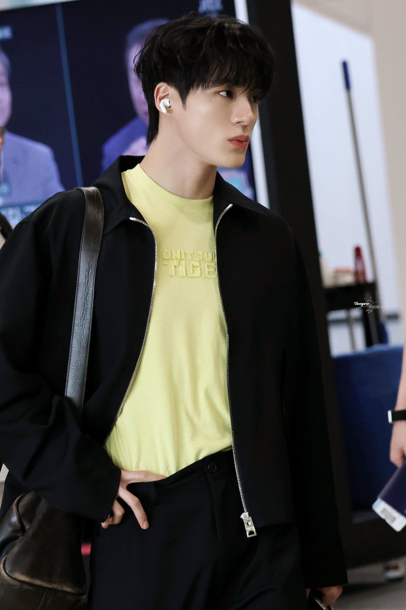 TASOGARE_0423's tweet photo. 260708 GMP🛫

#제노 #JENO #NCTDREAM #NCT https://t.co/POoJYvwbVz